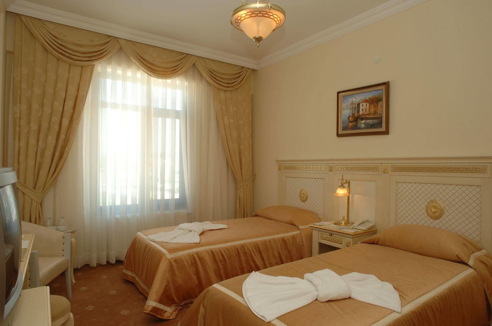Gure Saruhan Thermal Akcay  Exteriér fotografie