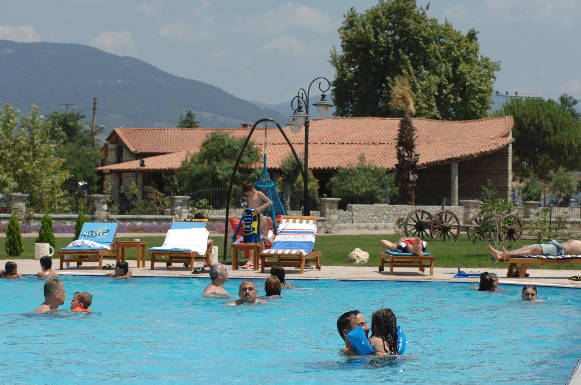 Gure Saruhan Thermal Akcay  Exteriér fotografie