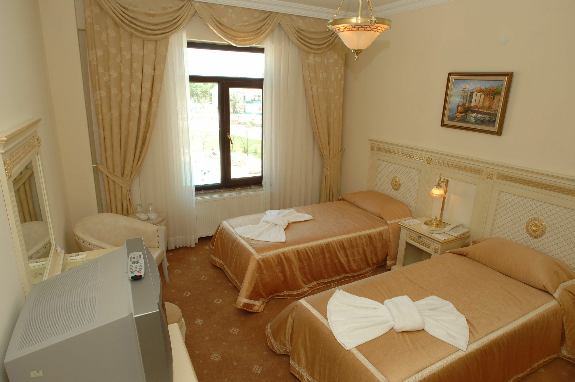 Gure Saruhan Thermal Akcay  Exteriér fotografie